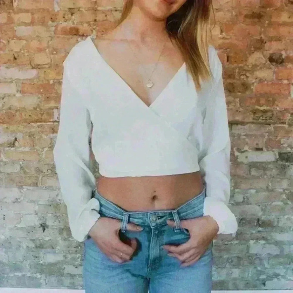 Deep V-Neck Wrap Crop Top - Picture 2 of 3